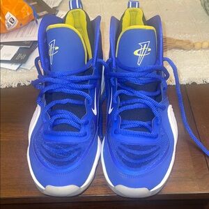 Nike men’s AIR PENNY 5 'BLUE CHIPS'
Size 8